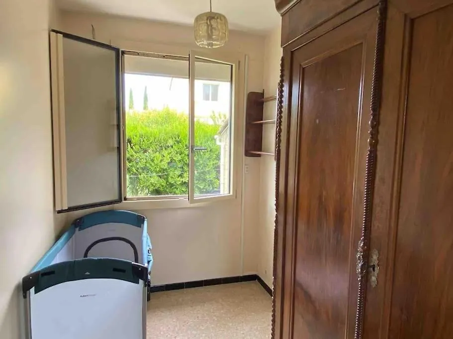 איל-סור-לה-סורג Villa Yvette