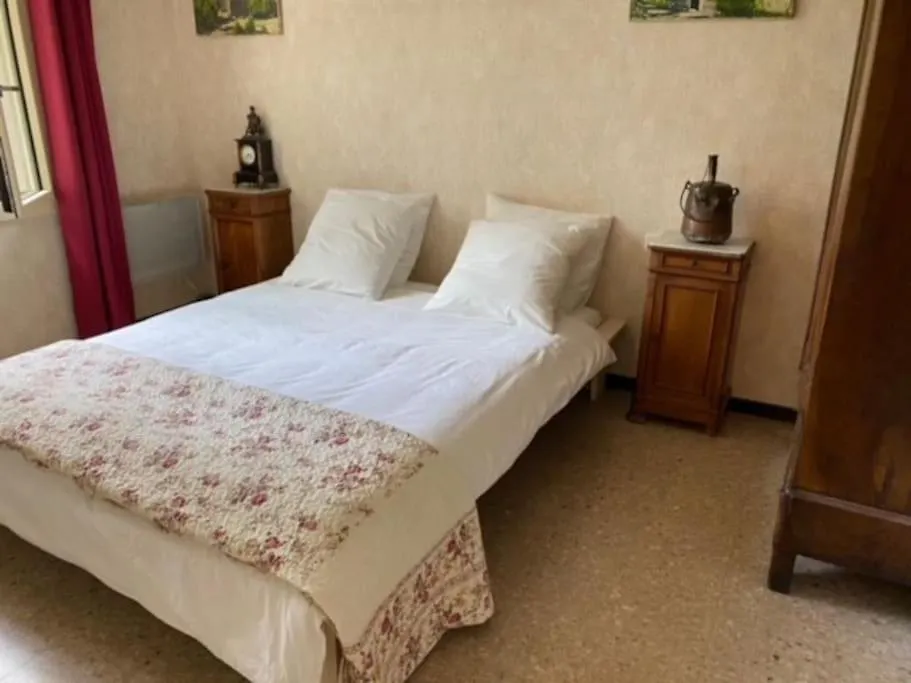 איל-סור-לה-סורג Villa Yvette בית נופש