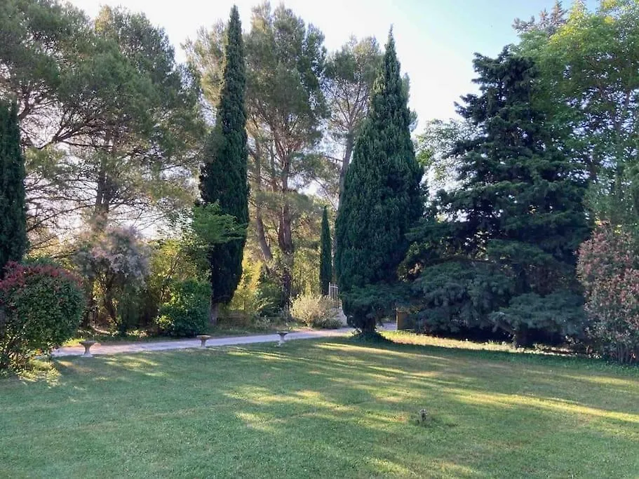 איל-סור-לה-סורג Villa Yvette בית נופש
