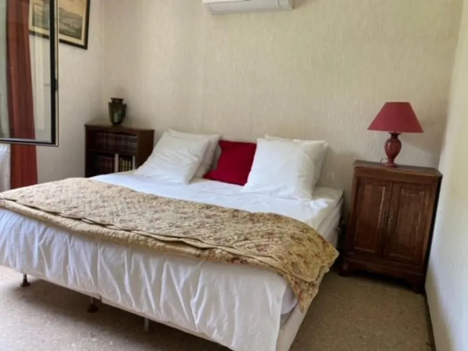 Holiday home Villa Yvette L'Isle-sur-la-Sorgue